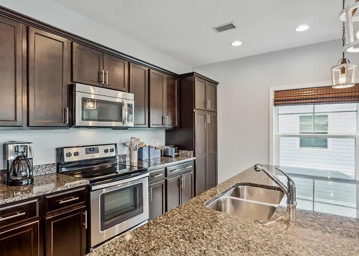 6526 Carlinga Dr * Pensacola
